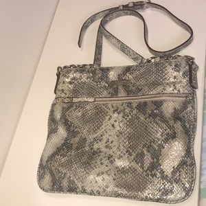 Like New Kate Spade Crossbody w/cover bag,